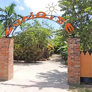 Sunrise Club *** Negril